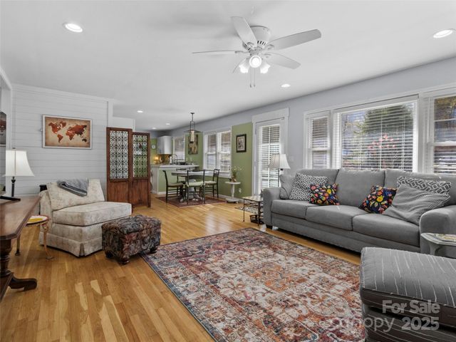 55 Cataberry Lane, Burnsville, NC 28714