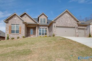 1309 Camellia Court Circle, Huntsville, AL 35803