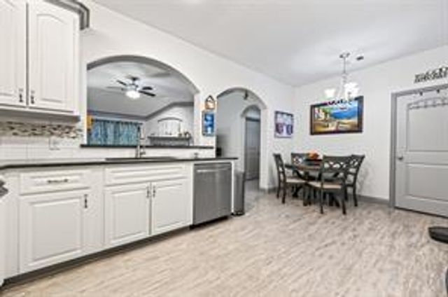 3319 Hemingway Drive, Montgomery, TX 77356