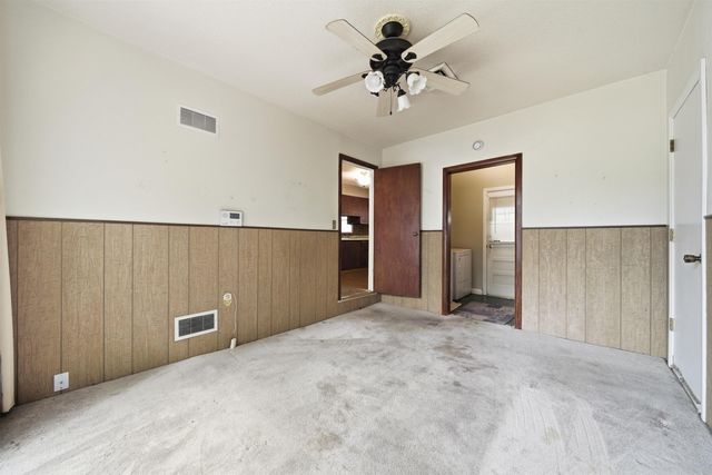 2504 E Clover Ln, Wichita, KS 67216