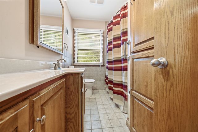 2504 E Clover Ln, Wichita, KS 67216