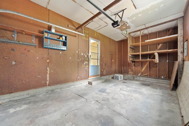 2504 E Clover Ln, Wichita, KS 67216