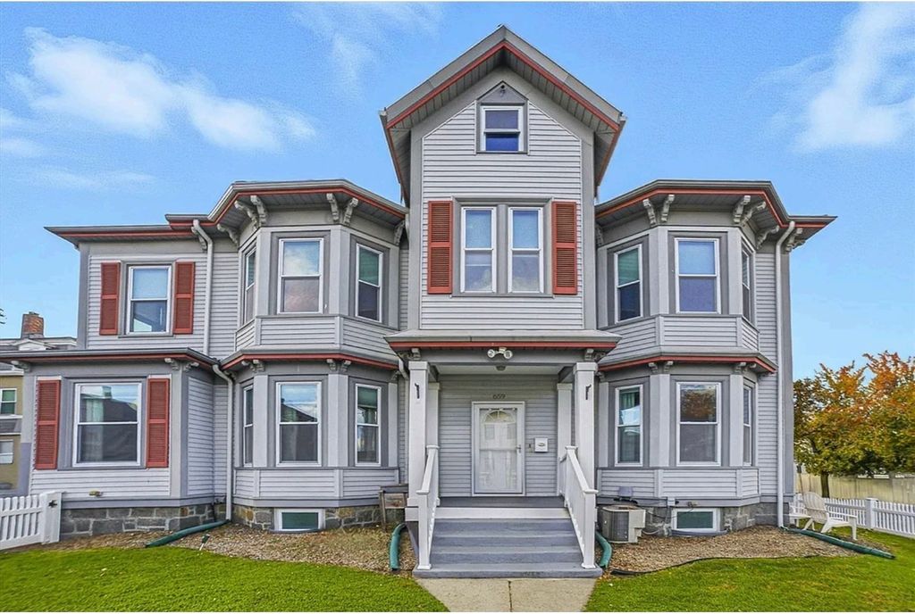 659 Moody St 3, Waltham, MA 02453