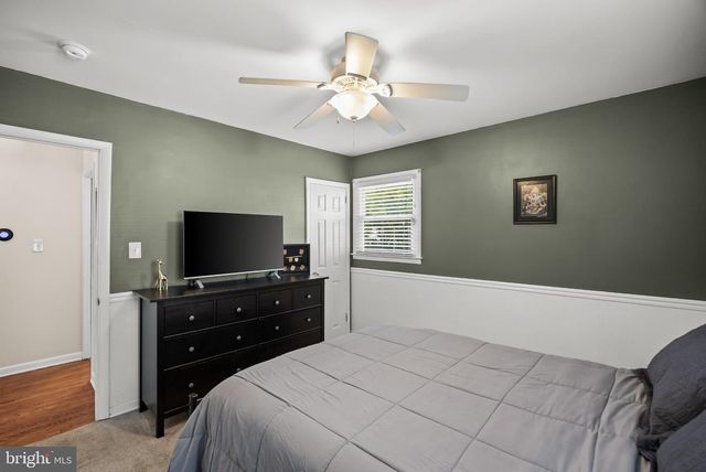 7 CHALFONT ST, Cinnaminson, NJ 08077