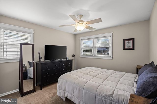 7 CHALFONT ST, Cinnaminson, NJ 08077