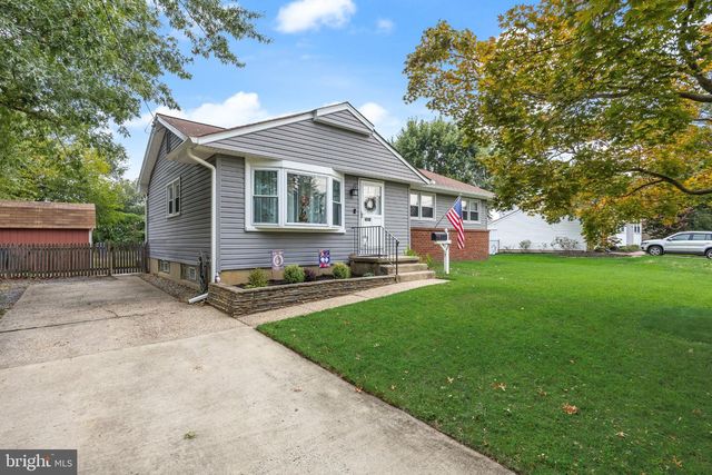 7 CHALFONT ST, Cinnaminson, NJ 08077