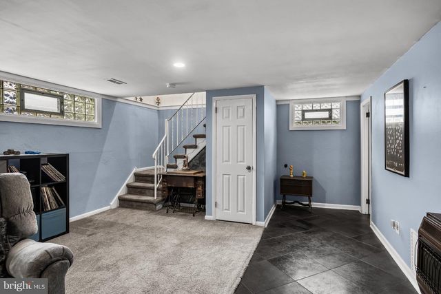 7 CHALFONT ST, Cinnaminson, NJ 08077