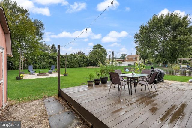 7 CHALFONT ST, Cinnaminson, NJ 08077