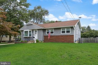 7 CHALFONT ST, Cinnaminson, NJ 08077