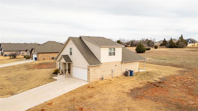 13134 Huntington Drive, Edmond, OK 73025