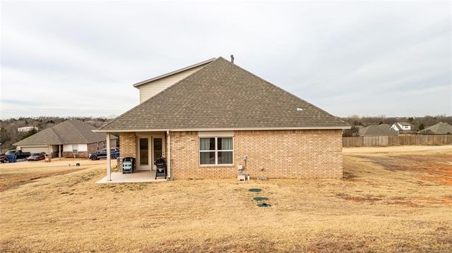 13134 Huntington Drive, Edmond, OK 73025