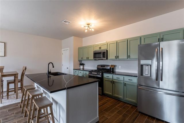 13134 Huntington Drive, Edmond, OK 73025