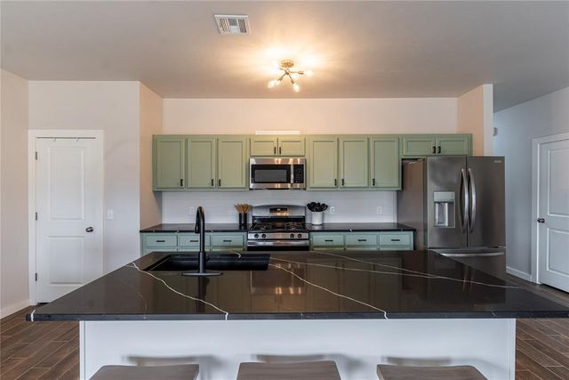 13134 Huntington Drive, Edmond, OK 73025