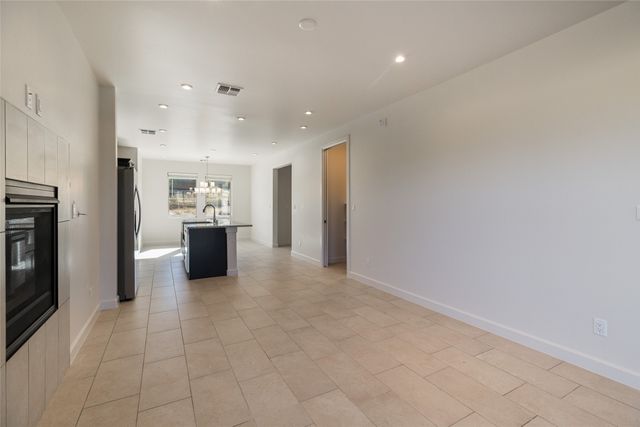 2050 Calle Sombra, Santa Fe, NM 87505