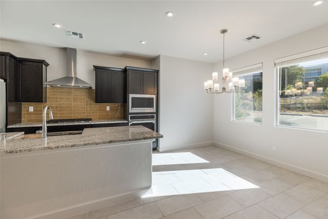 2050 Calle Sombra, Santa Fe, NM 87505