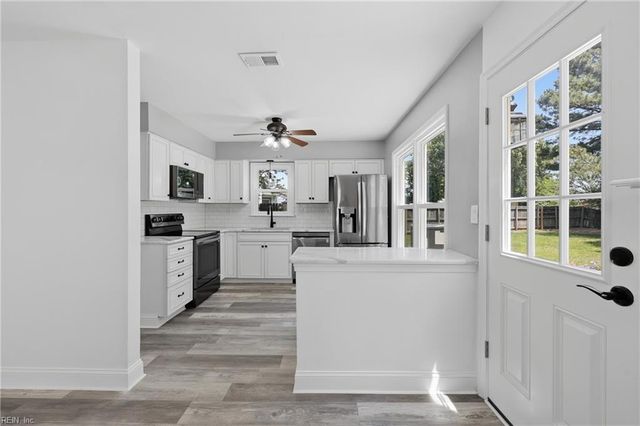 900 Chimo CT, Virginia Beach, VA 23454