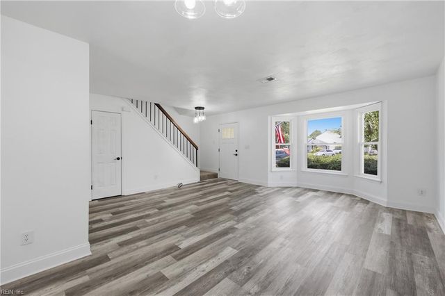 900 Chimo CT, Virginia Beach, VA 23454