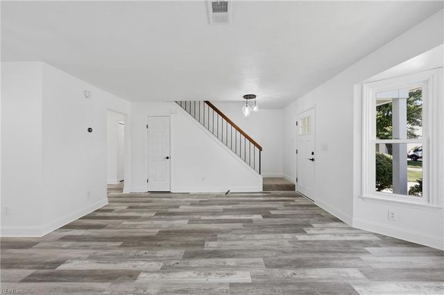 900 Chimo CT, Virginia Beach, VA 23454