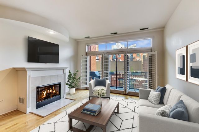 330 N Clinton Street 407, Chicago, IL 60661