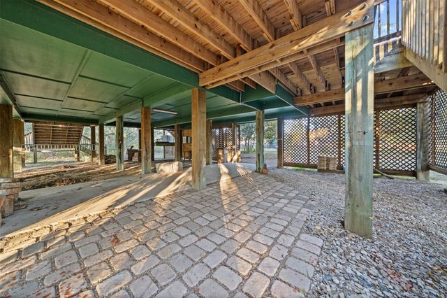 4510 Lininger Lane, Dickinson, TX 77539