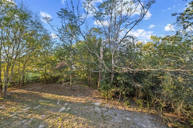 4510 Lininger Lane, Dickinson, TX 77539