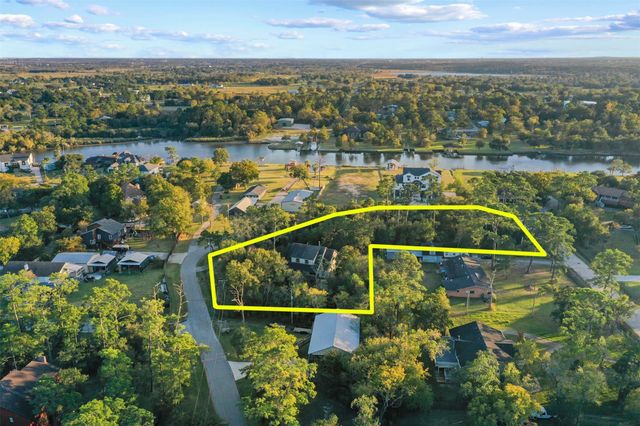 4510 Lininger Lane, Dickinson, TX 77539