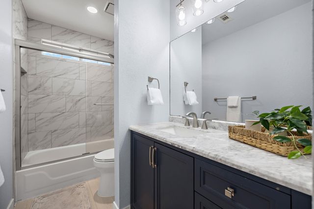 1800 Hollow Ridge DR, Cedar Park, TX 78613
