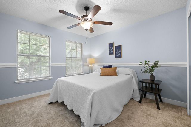 1800 Hollow Ridge DR, Cedar Park, TX 78613