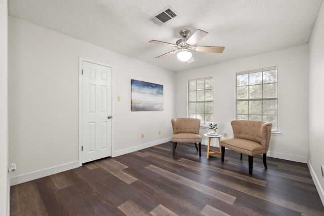 1800 Hollow Ridge DR, Cedar Park, TX 78613