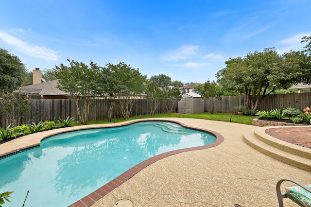 1800 Hollow Ridge DR, Cedar Park, TX 78613