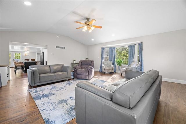 10908 S Outer Belt Road, Lone Jack, MO 64070