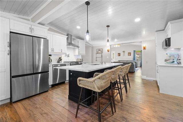 10908 S Outer Belt Road, Lone Jack, MO 64070