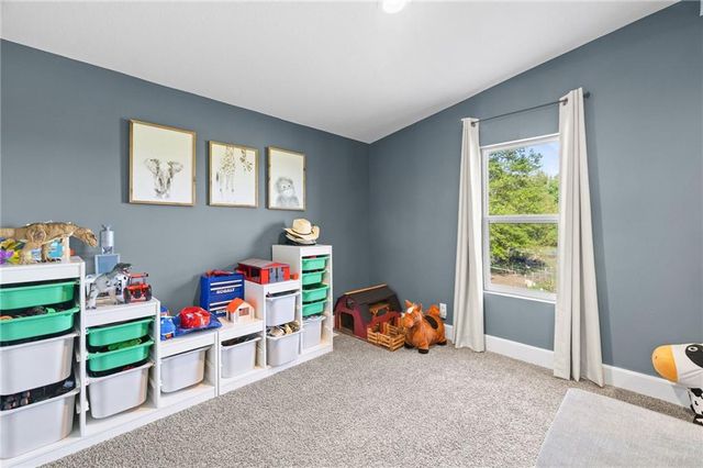 10908 S Outer Belt Road, Lone Jack, MO 64070