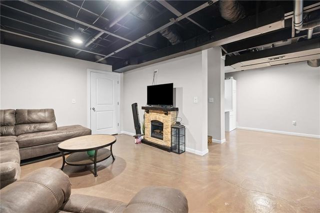 10908 S Outer Belt Road, Lone Jack, MO 64070