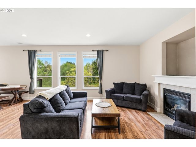 16864 Sw STELLAR Dr, Sherwood, OR 97140