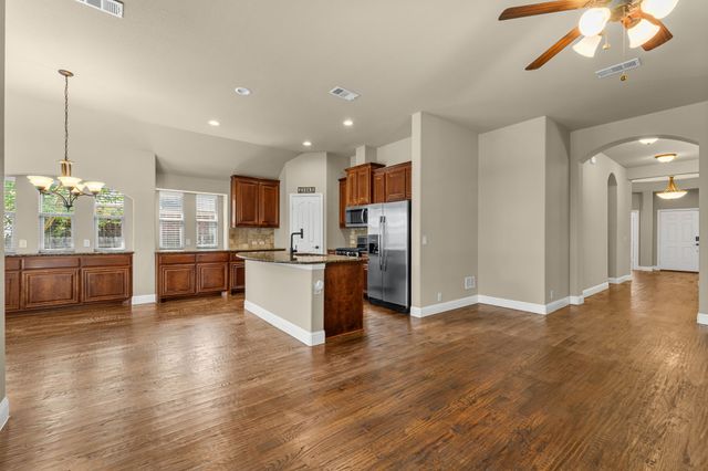 5333 Smokey Ridge Drive, Fort Worth, TX 76123