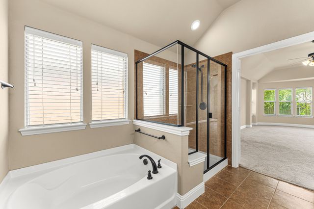 5333 Smokey Ridge Drive, Fort Worth, TX 76123