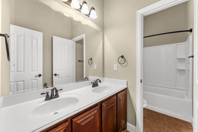 5333 Smokey Ridge Drive, Fort Worth, TX 76123