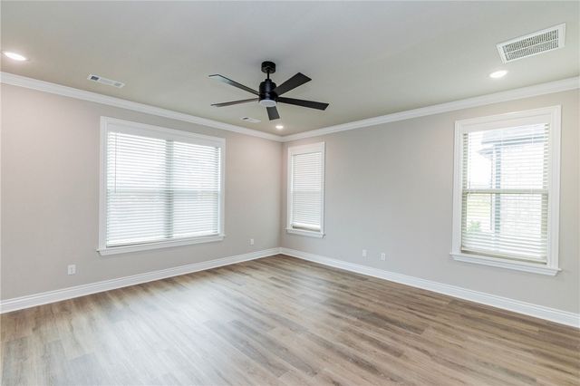 6605 SW Basswood, Bentonville, AR 72713