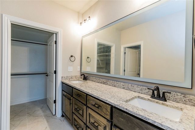6605 SW Basswood, Bentonville, AR 72713