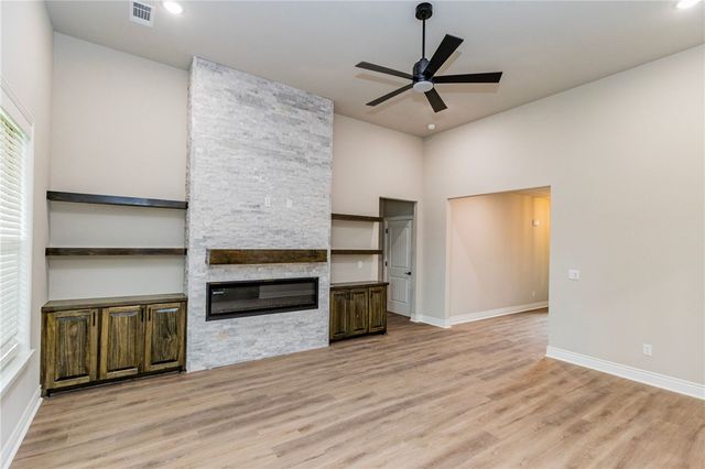 6605 SW Basswood, Bentonville, AR 72713