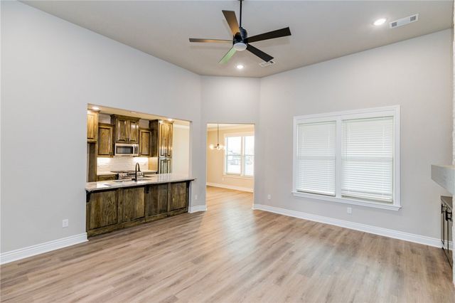 6605 SW Basswood, Bentonville, AR 72713
