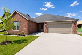 6605 SW Basswood, Bentonville, AR 72713