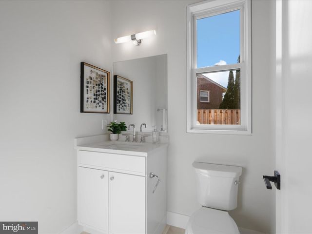 616 GIBSON CIR SW, Vienna, VA 22180