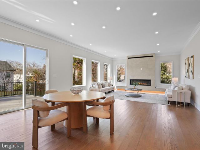 616 GIBSON CIR SW, Vienna, VA 22180