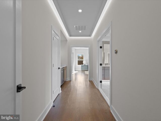 616 GIBSON CIR SW, Vienna, VA 22180