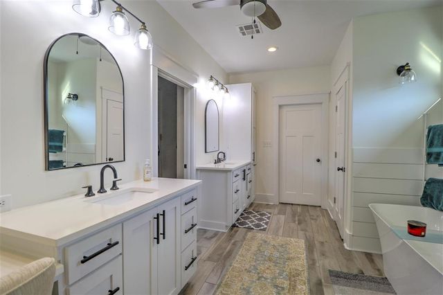 2751 N White Rose Ln Lane, Lake Charles, LA 70611
