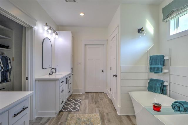 2751 N White Rose Ln Lane, Lake Charles, LA 70611