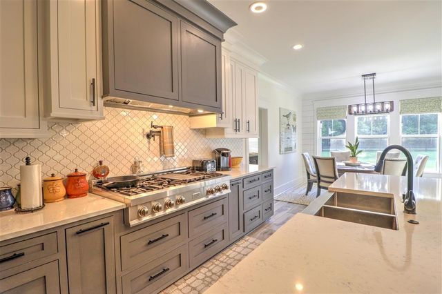 2751 N White Rose Ln Lane, Lake Charles, LA 70611
