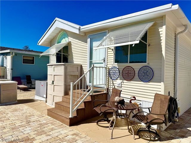 427 Vanda Sanctuary 427, Naples, FL 34114